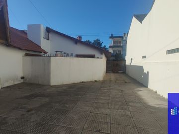 Dúplex en venta de 2 dormitorios c/ cochera en Costa Azul