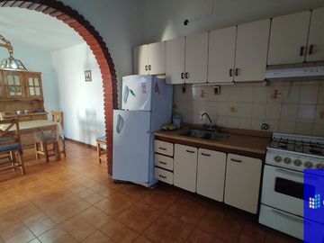 Dúplex en venta de 2 dormitorios c/ cochera en Costa Azul