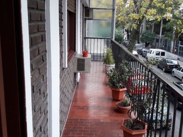 Departamento en venta de 4 dormitorios en Flores