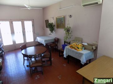 VENTA-CASA 8.66X17 MTS LIV 4 DORM GJE PATIO TZA-PQUE CHACABUCO