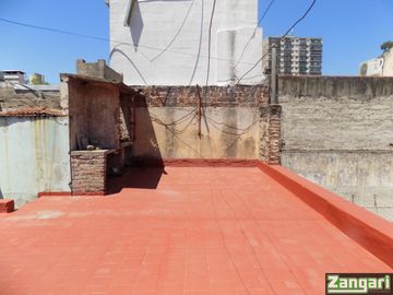 VENTA-CASA 8.66X17 MTS LIV 4 DORM GJE PATIO TZA-PQUE CHACABUCO
