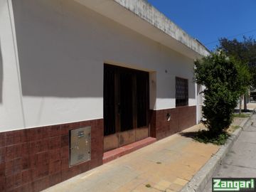 VENTA-CASA 8.66X17 MTS LIV 4 DORM GJE PATIO TZA-PQUE CHACABUCO