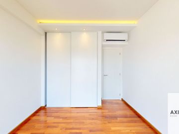 Departamento en venta de 3 dormitorios c/ cochera en La Plata