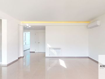 Departamento en venta de 3 dormitorios c/ cochera en La Plata
