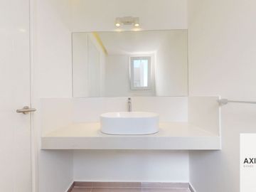 Departamento en venta de 3 dormitorios c/ cochera en La Plata