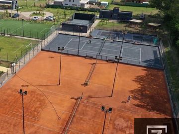 Casa en venta de 4 dormitorios a estrenar en Lagos de Canning 1