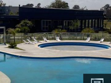 Casa en venta de 4 dormitorios a estrenar en Lagos de Canning 1