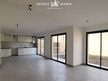 Departamento en venta de 2 dormitorios c/ cochera en Tandil