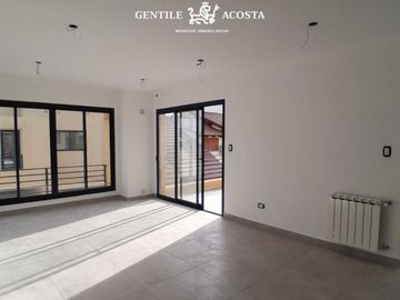 Departamento en venta de 2 dormitorios c/ cochera en Tandil