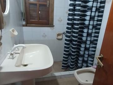 Casa en venta de 2 dormitorios c/ cochera en Naposta
