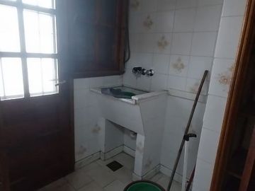 Casa en venta de 2 dormitorios c/ cochera en Naposta