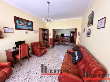 Casa familiar 2d + Galpón 220m2 c/ofic