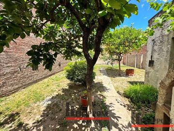 Casa familiar 2d + Galpón 220m2 c/ofic