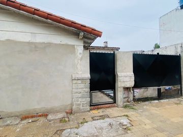 CASA 3 AMBIENTES A TERMINAR MAS DEPARTAMENTO MORON