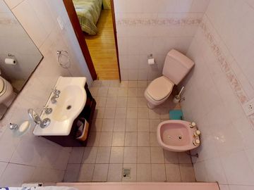 PH VENTA 6 AMBIENTES MONTECASTRO
