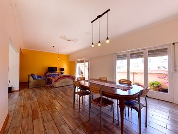 PH VENTA 6 AMBIENTES MONTECASTRO