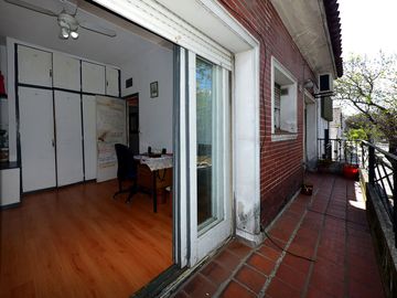 PH VENTA 6 AMBIENTES MONTECASTRO