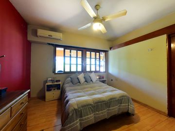 PH VENTA 6 AMBIENTES MONTECASTRO