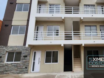 Departamento en venta de 2 dormitorios c/ cochera en Costa Azul