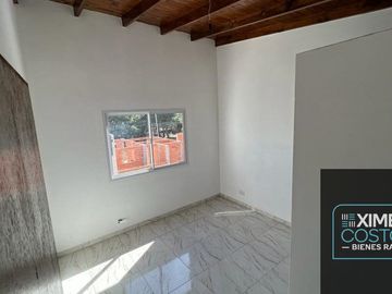 Departamento en venta de 2 dormitorios c/ cochera en Costa Azul
