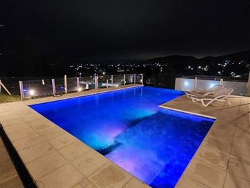 Casa en venta de 5 dormitorios en Country Altos Carlos Paz