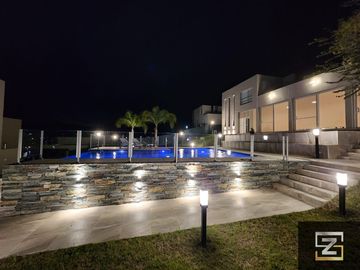Casa en venta de 5 dormitorios en Country Altos Carlos Paz