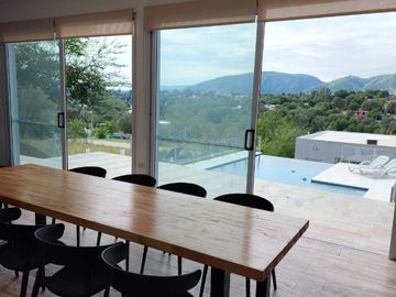 Casa en venta de 5 dormitorios en Country Altos Carlos Paz