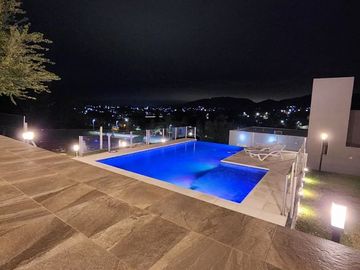 Casa en venta de 5 dormitorios en Country Altos Carlos Paz
