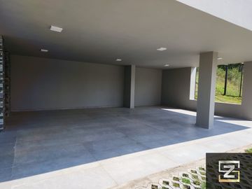 Casa en venta de 5 dormitorios en Country Altos Carlos Paz
