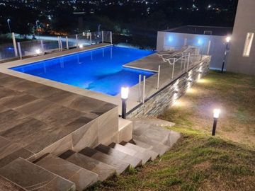 Casa en venta de 5 dormitorios en Country Altos Carlos Paz