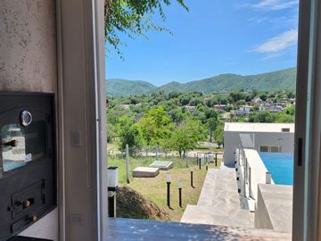 Casa en venta de 5 dormitorios en Country Altos Carlos Paz
