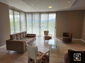 Casa en venta de 5 dormitorios en Country Altos Carlos Paz