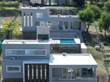 Casa en venta de 5 dormitorios en Country Altos Carlos Paz