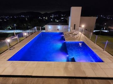 Casa en venta de 5 dormitorios en Country Altos Carlos Paz