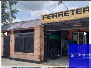 Casa en venta de 2 dormitorios c/ cochera en Berazategui Oeste