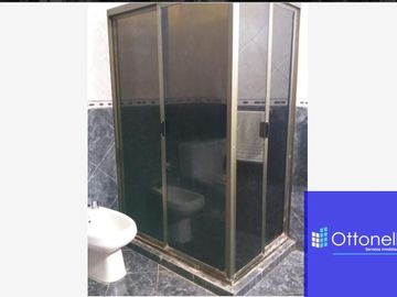 Casa en venta de 2 dormitorios c/ cochera en Berazategui Oeste