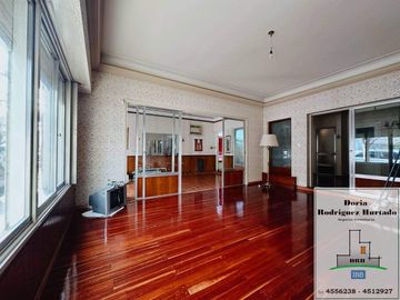 Casa en venta de 3 dormitorios c/ cochera en Centro