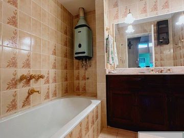 Casa en venta de 3 dormitorios c/ cochera en Centro