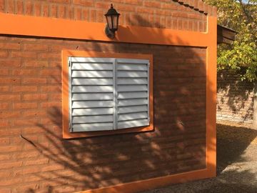 Casa en venta de 2 dormitorios c/ cochera en Villa El Chocón
