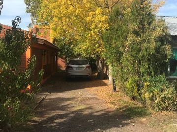 Casa en venta de 2 dormitorios c/ cochera en Villa El Chocón