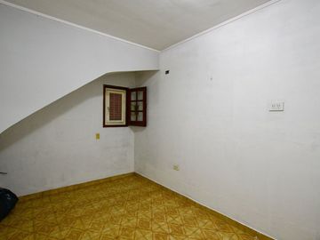 CASA VENTA LA PLATA APTO BANCO PATIO COCHERA