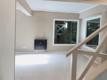 Casa en venta de 3 dormitorios c/ cochera en Villa La Angostura
