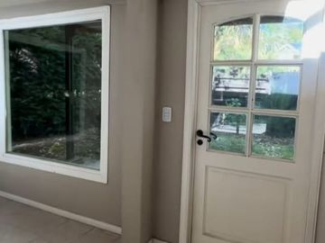 Casa en venta de 3 dormitorios c/ cochera en Villa La Angostura