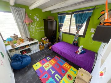 APPTO BANCOR! Casa en venta de 3 dormitorios c/ cochera en Villa Allende