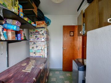 GALPÓN Y CASA EN VENTA LA PLATA 3 DORMITORIOS