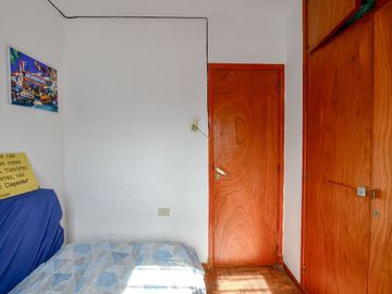 GALPÓN Y CASA EN VENTA LA PLATA 3 DORMITORIOS