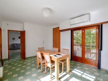 GALPÓN Y CASA EN VENTA LA PLATA 3 DORMITORIOS