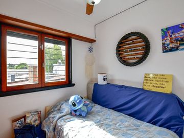 GALPÓN Y CASA EN VENTA LA PLATA 3 DORMITORIOS