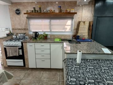 Casa quinta en venta de 456m2 ubicado en Las Cañitas II