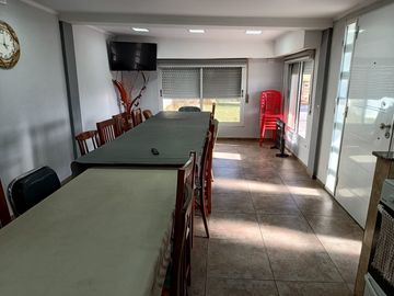 Casa quinta en venta de 456m2 ubicado en Las Cañitas II